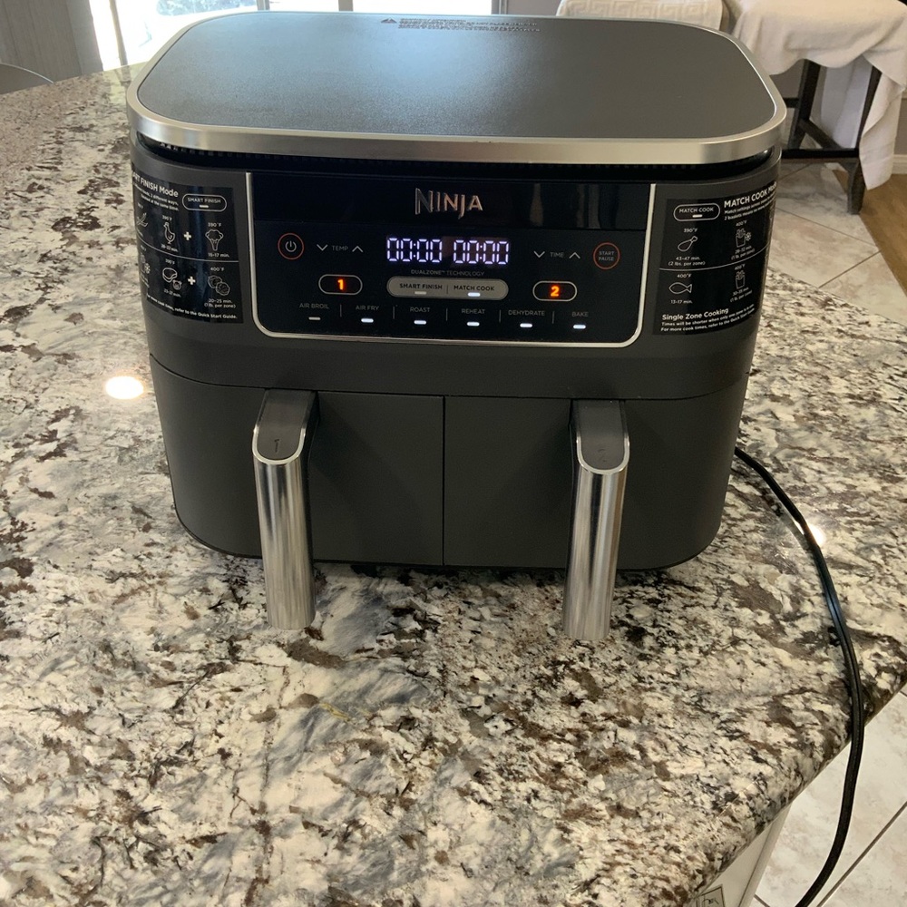 Ninja Foodi Quart 6-in-1 DualZone 2-Basket Air Fryer